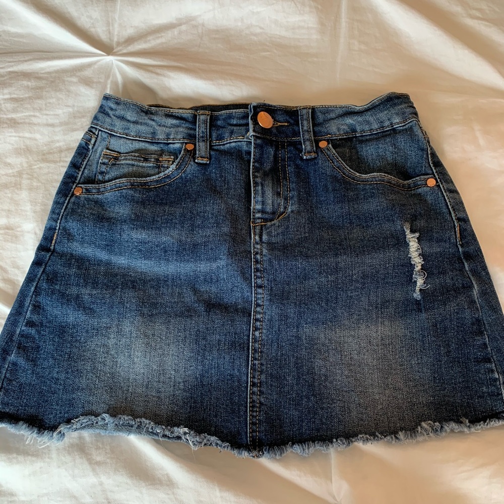 Joe’s dark wash jean skirt.